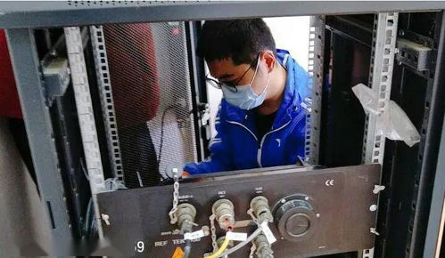 致敬全國科技工作者日 河北地震科技工作者以通訊設(shè)備修理當好人民的守夜人
